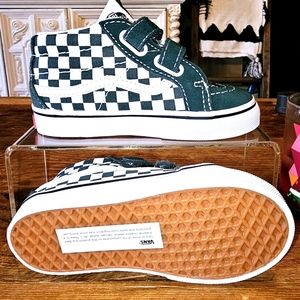 NWOT Kids Sk8-Mid Reissue V Checkerboard Shoe, Size 8 (Toddler)